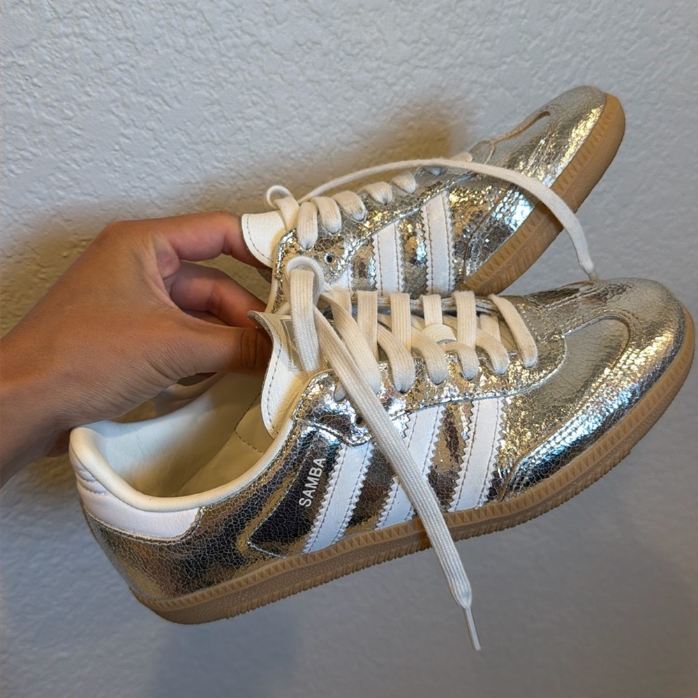 Samba og shoes lightly used size US 6